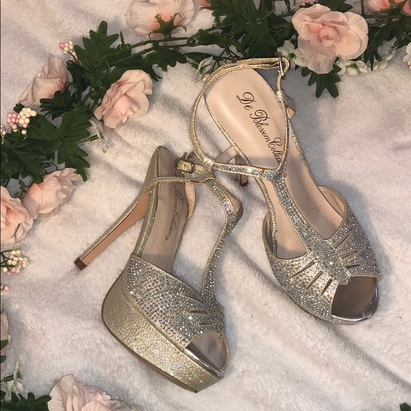 💎 Crystal High Heels 💎 - Picture 3 of 7